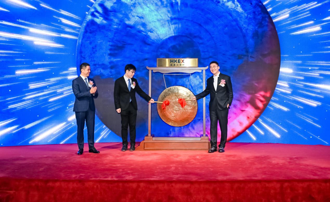 激光雷达龙头回港！禾赛科技完成2025年中概股最大IPO，双赛道布局开启全球化新阶段